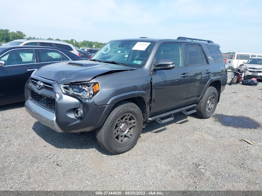 2020 TOYOTA 4RUNNER SR5 - JTEBU5JR3L5814802
