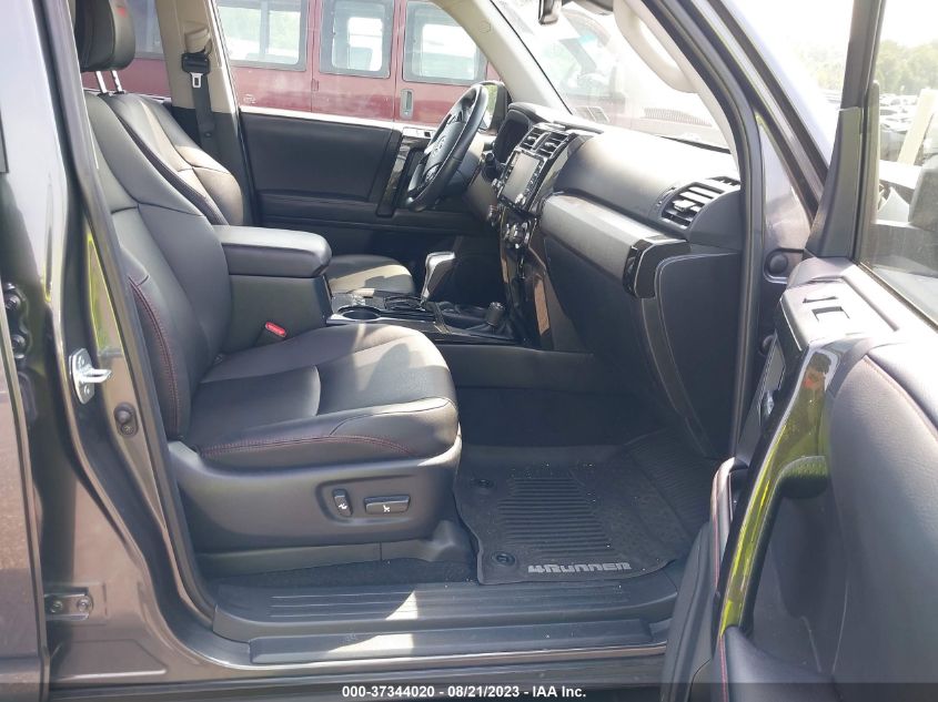 2020 TOYOTA 4RUNNER SR5 - JTEBU5JR3L5814802