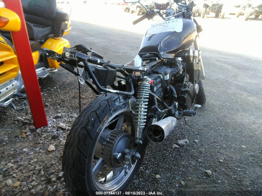 2002 HONDA CB750 - JH2RC38002M000152