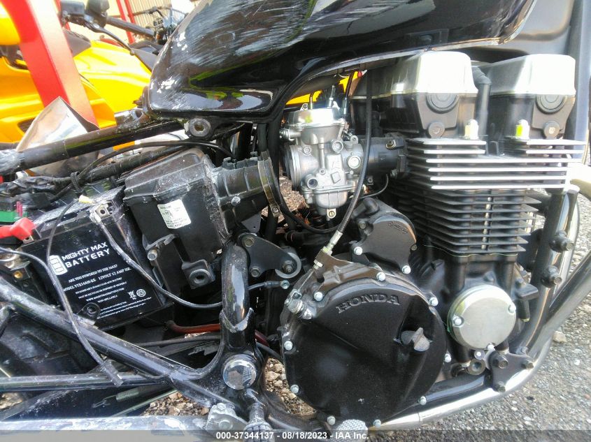 2002 HONDA CB750 - JH2RC38002M000152