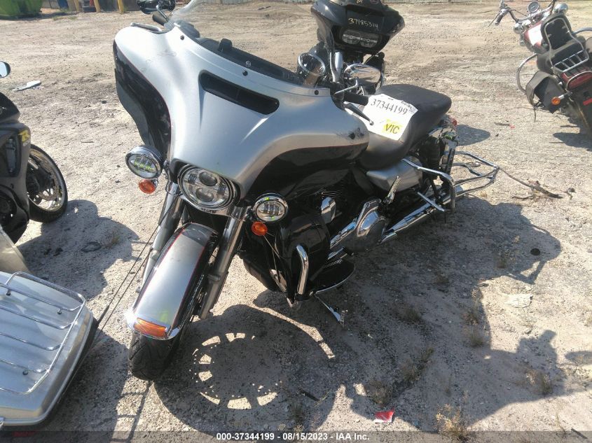 2015 HARLEY-DAVIDSON FLHTKL ULTRA LIMITED LOW 1HD1KKL1XFB646138