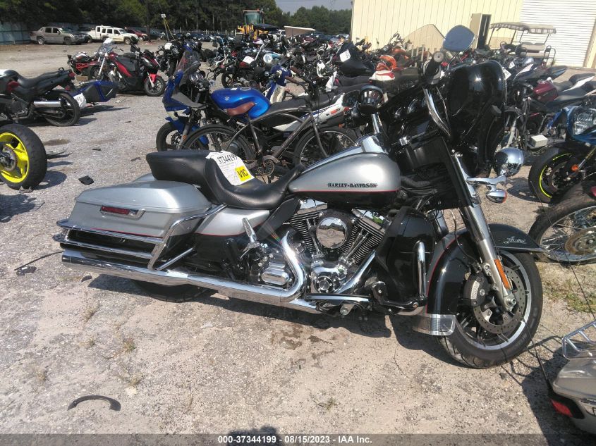 2015 HARLEY-DAVIDSON FLHTKL ULTRA LIMITED LOW 1HD1KKL1XFB646138