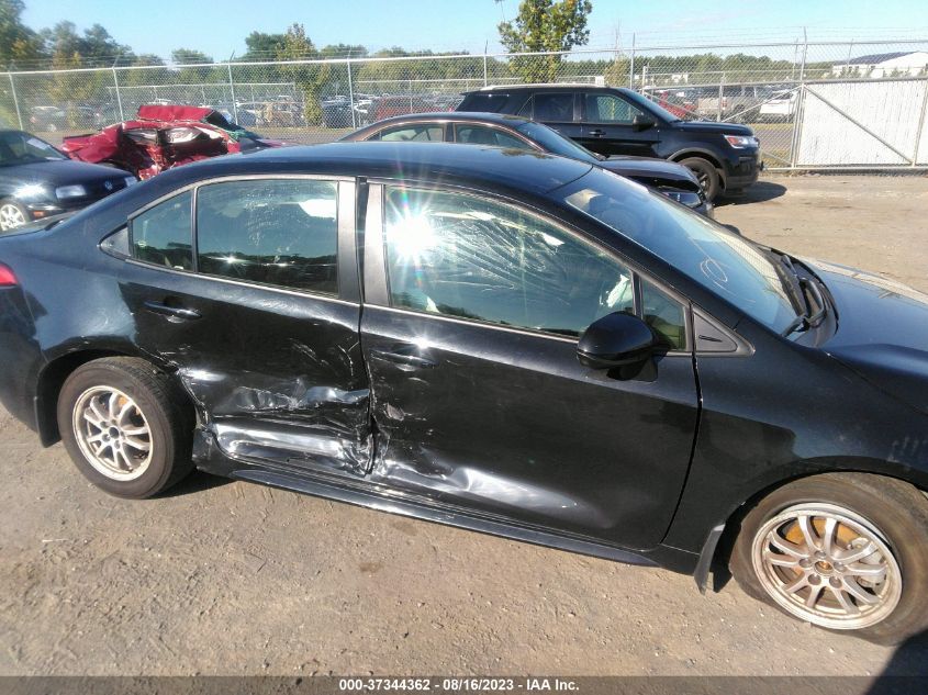 2022 TOYOTA COROLLA LE - JTDEAMDE6NJ041928