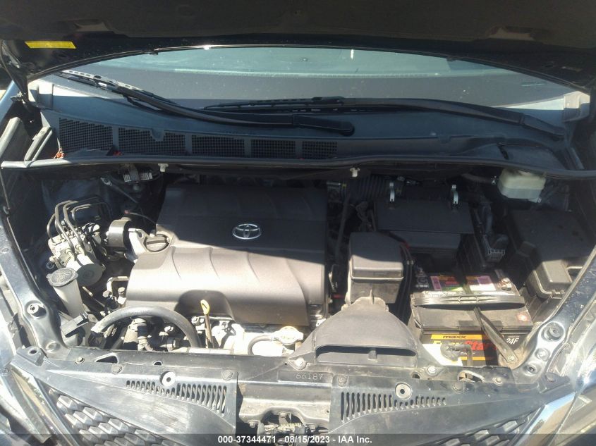 2015 TOYOTA SIENNA SE - 5TDXK3DCXFS541867
