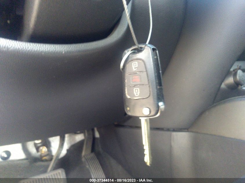 2013 KIA SOUL + - KNDJT2A67D7587126