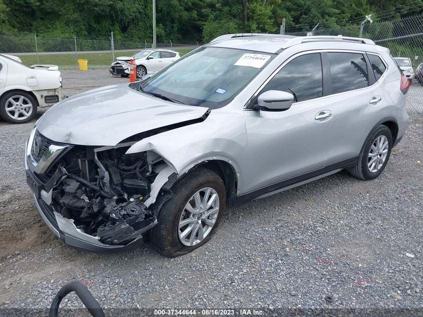 VIN KNMAT2MT6JP600588 2018 NISSAN ROGUE SV