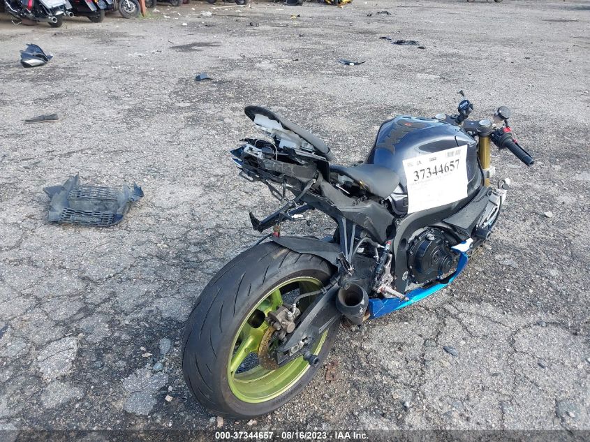 2015 SUZUKI GSX-R750 - JS1GR7MAXF2101716