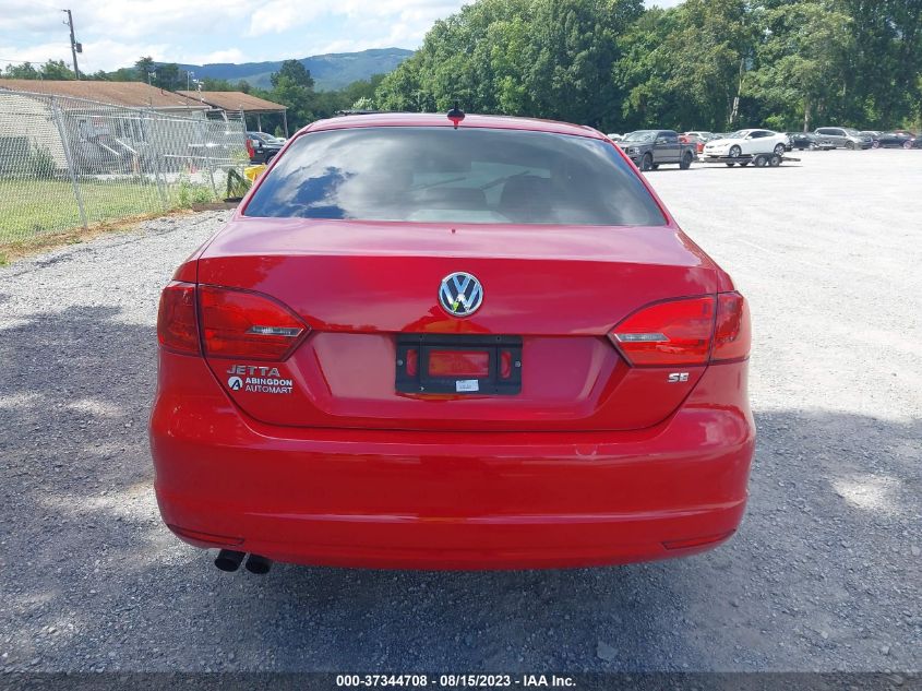2014 VOLKSWAGEN JETTA SEDAN SE W/CONNECTIVITY/SUNROOF - 3VWD07AJ6EM423684