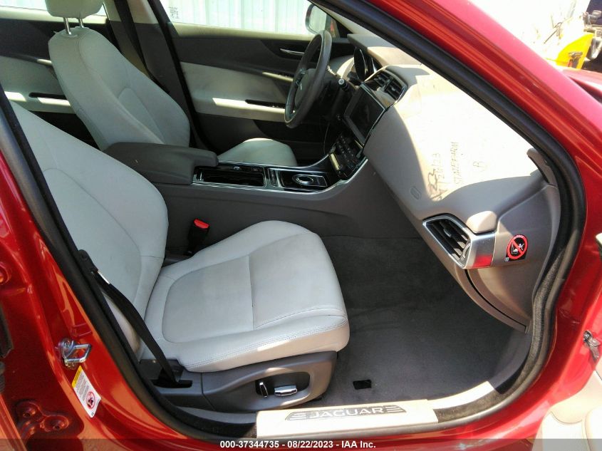 2019 JAGUAR XE 25T PREMIUM - SAJAD4FXXKCP46141