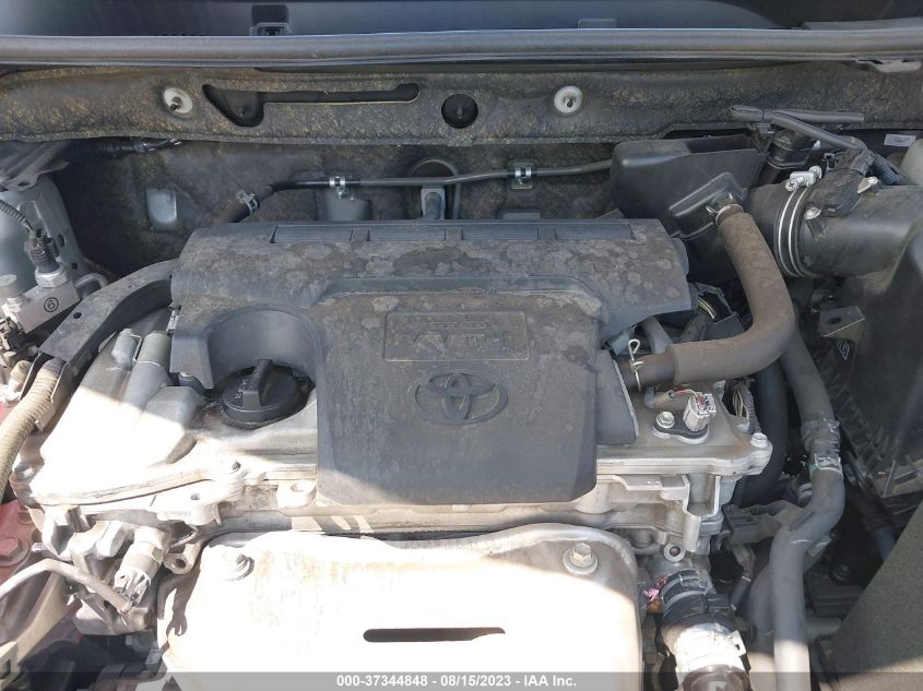 2015 TOYOTA RAV4 XLE - JTMWFREV2FJ053285