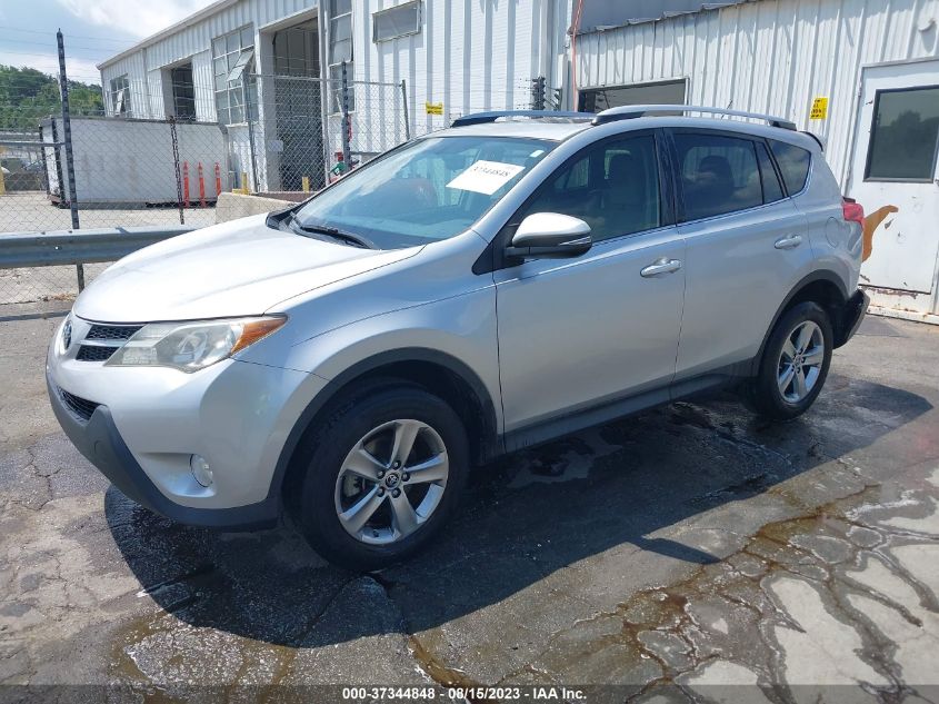 2015 TOYOTA RAV4 XLE - JTMWFREV2FJ053285