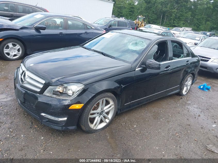 2013 MERCEDES-BENZ C-CLASS C 300 - WDDGF8AB0DR301550