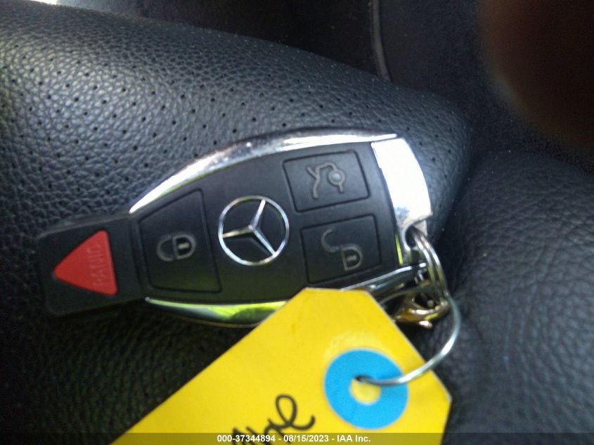 2016 MERCEDES-BENZ C-CLASS C 300 - 55SWF4JB6GU163889