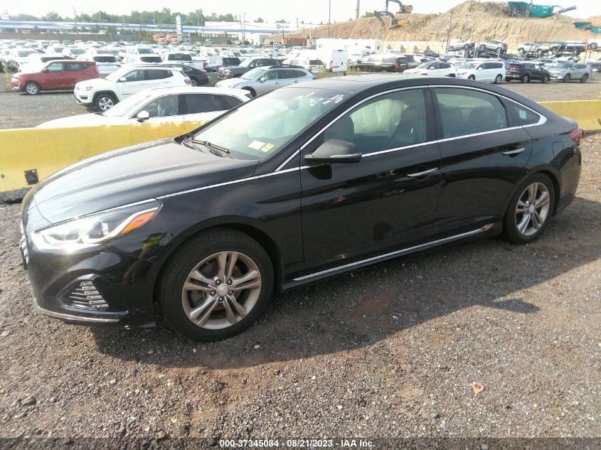 2019 HYUNDAI SONATA SPORT - 5NPE34AF0KH746381