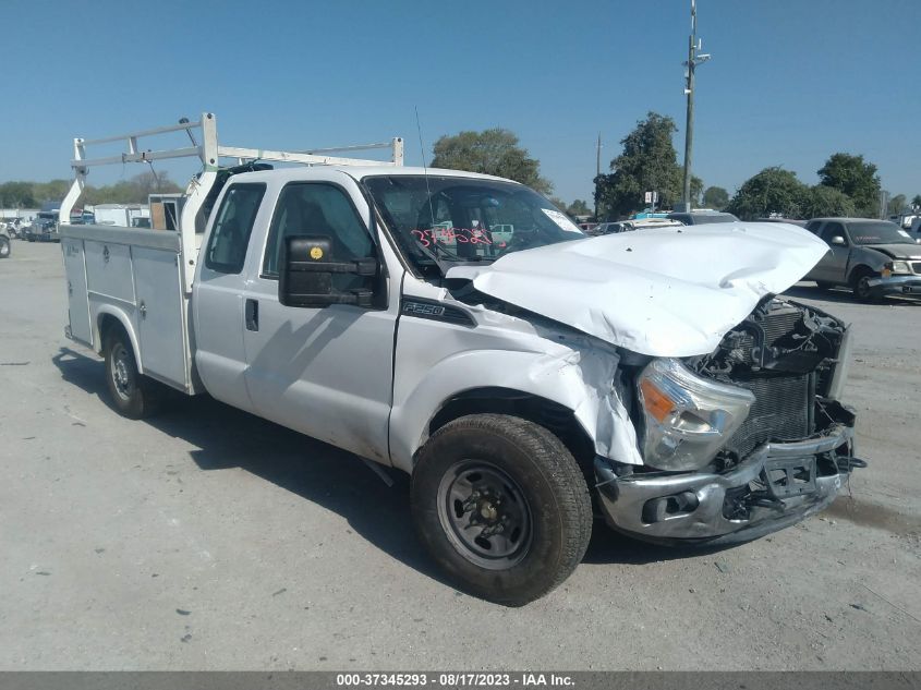 2013 FORD SUPER DUTY F-250 SRW XL/XLT/LARIAT - 1FT7X2A68DEB12613