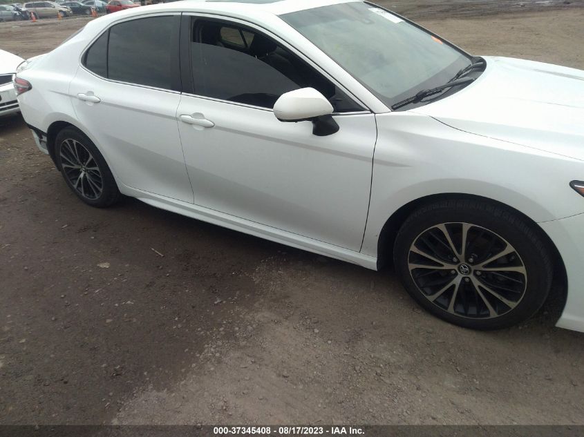 2018 TOYOTA CAMRY LE/SE/XLE/L - 4T1B11HK1JU100082