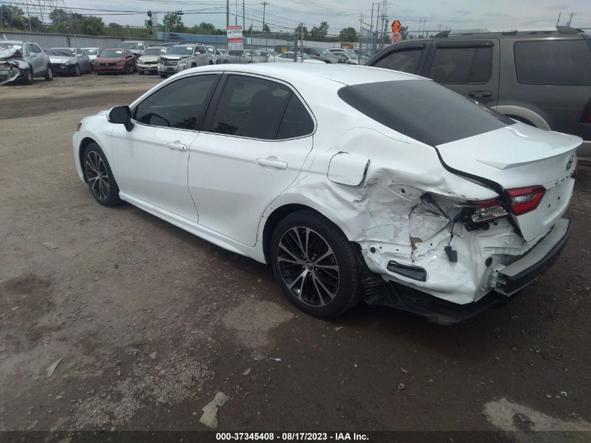 2018 TOYOTA CAMRY LE/SE/XLE/L - 4T1B11HK1JU100082