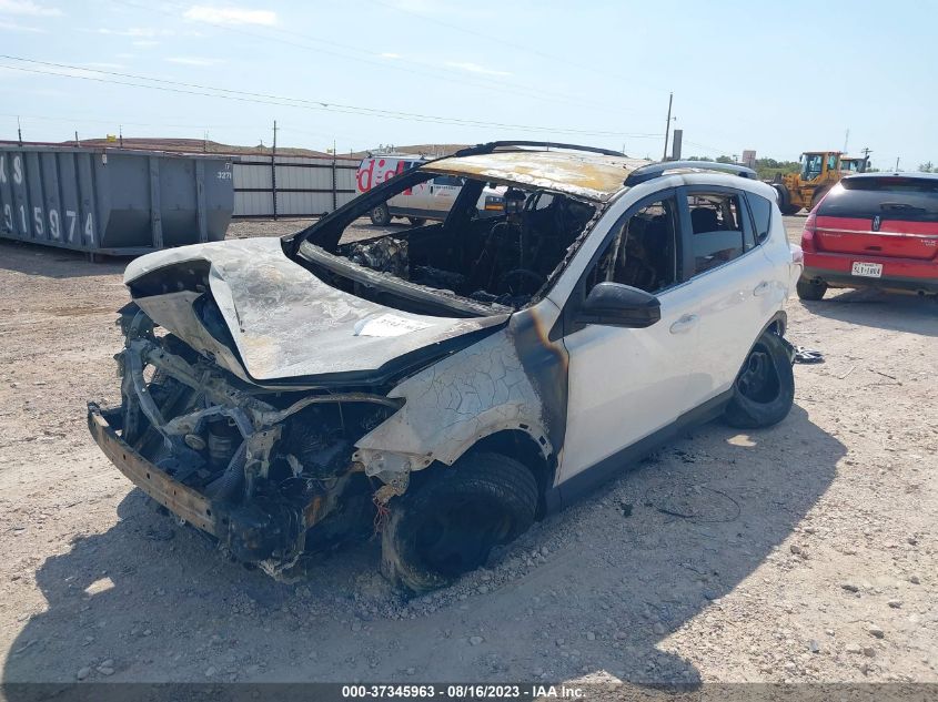 2018 TOYOTA RAV4 LE - JTMZFREV5JJ172275