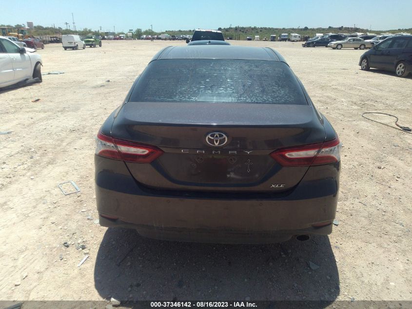 2018 TOYOTA CAMRY XLE - 4T1B11HK0JU520450