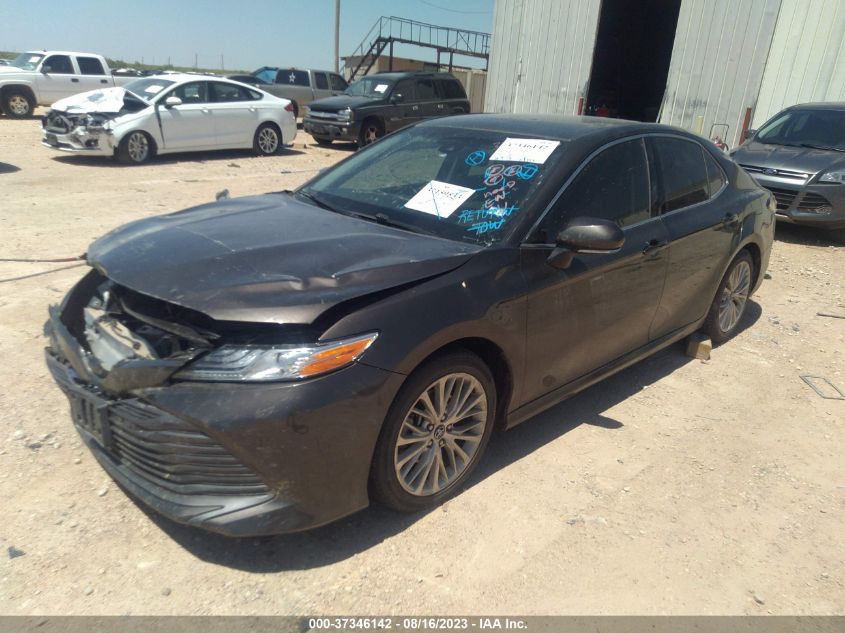2018 TOYOTA CAMRY XLE - 4T1B11HK0JU520450