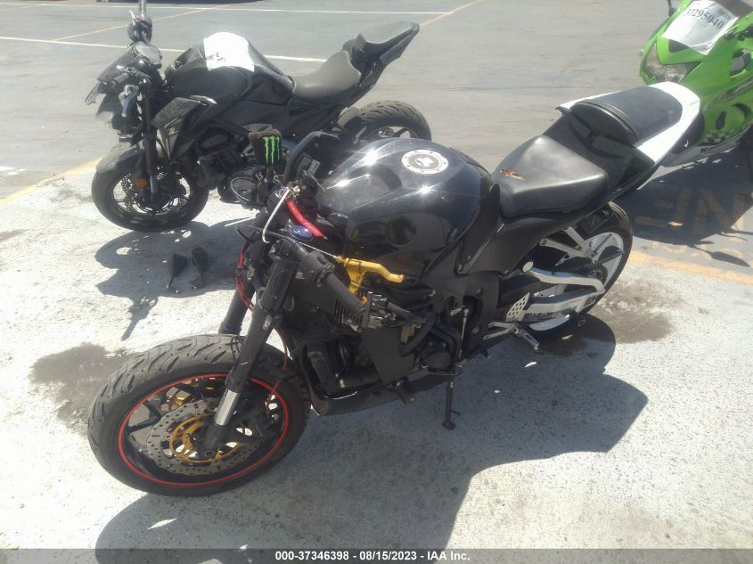 2014 HONDA CBR600 RR - JH2PC4004EK700037