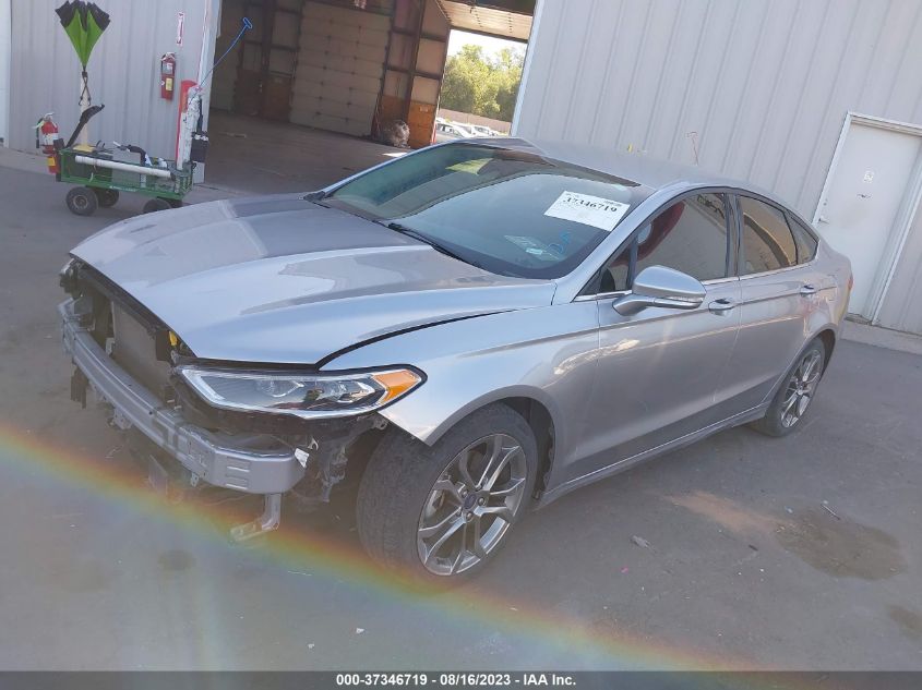 3FA6P0CD5LR130886 Ford Fusion SEL 2