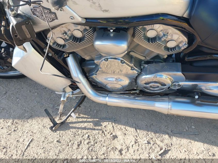 2009 HARLEY-DAVIDSON VRSCF 1HD1HPH179K802564