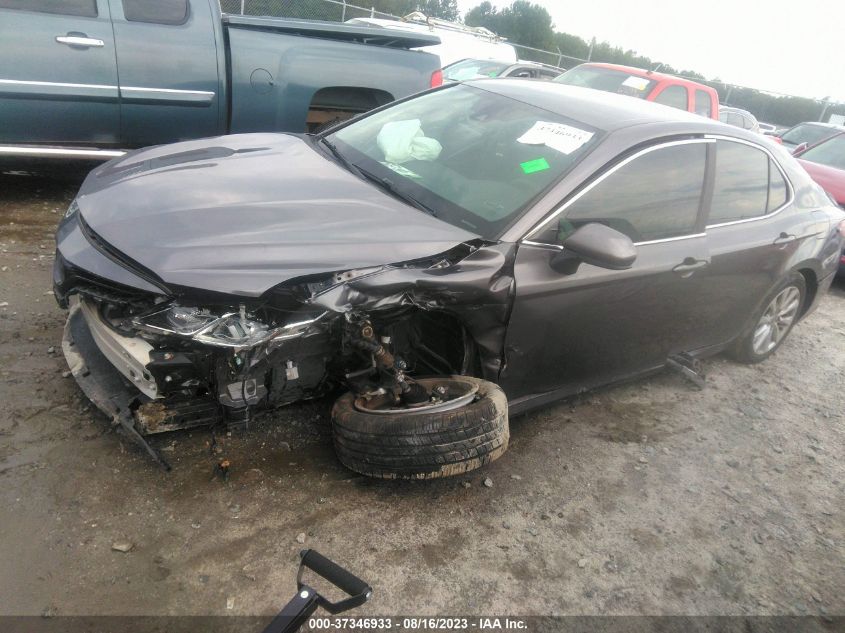 2020 TOYOTA CAMRY LE - 4T1C11AK2LU974197