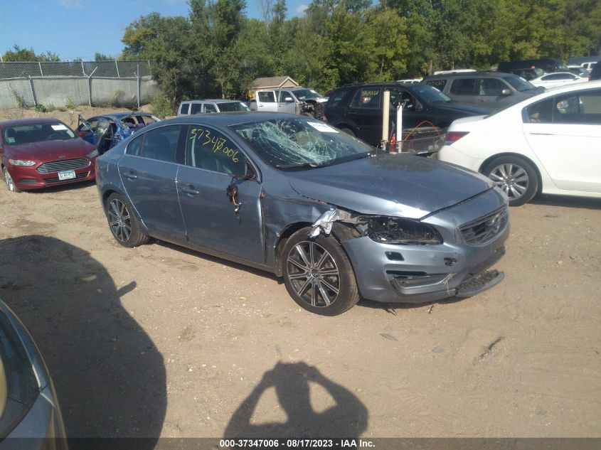 LYV402TM7HB127984 VOLVO S60 INSCRIPTION PLATINUM 2017