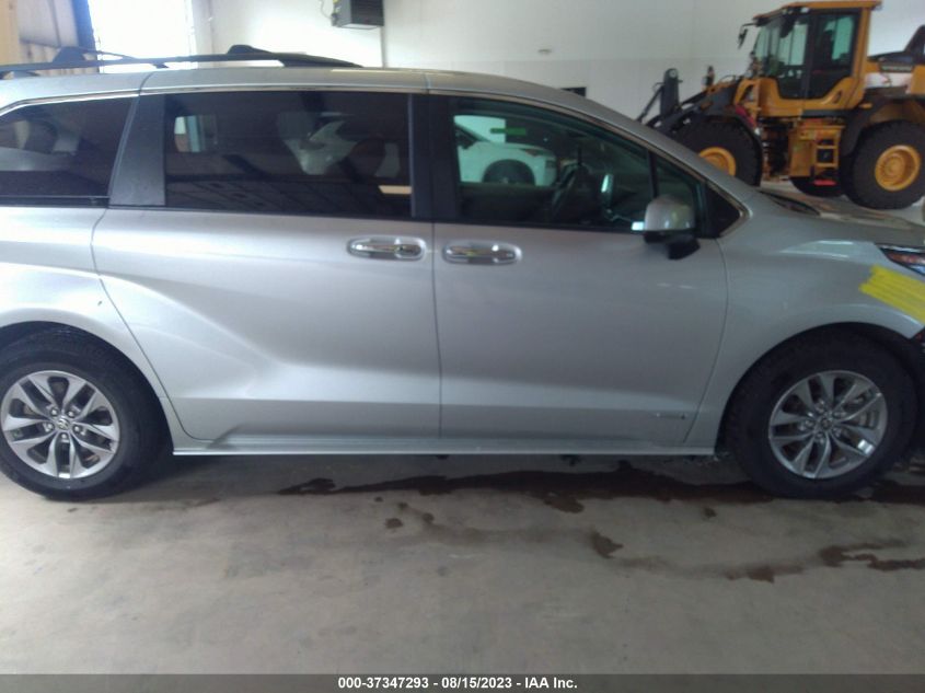 2021 TOYOTA SIENNA XLE - 5TDYSKFC6MS033825