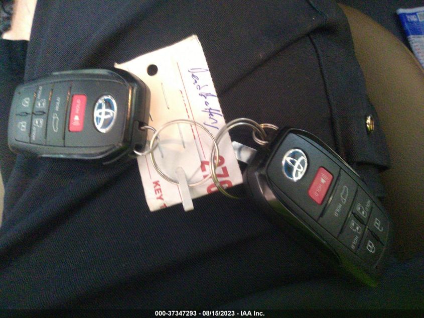 2021 TOYOTA SIENNA XLE - 5TDYSKFC6MS033825