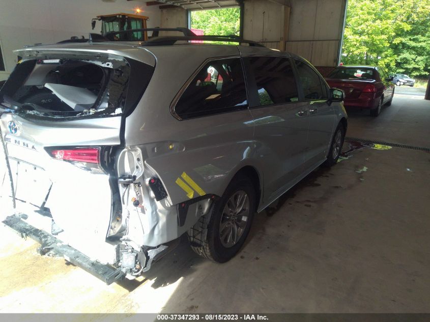 2021 TOYOTA SIENNA XLE - 5TDYSKFC6MS033825