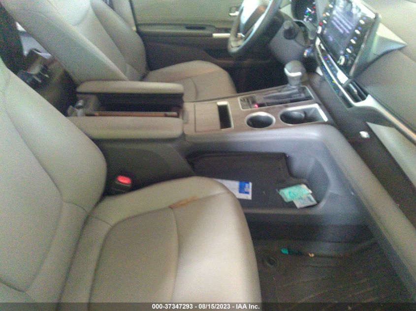 2021 TOYOTA SIENNA XLE - 5TDYSKFC6MS033825