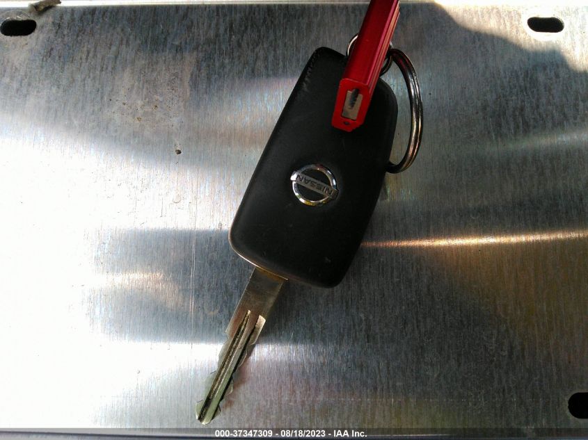 2017 NISSAN ROGUE S - KNMAT2MT7HP569281
