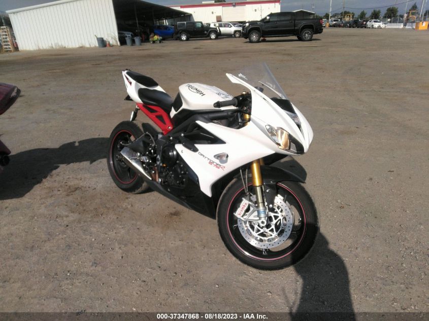 2015 TRIUMPH MOTORCYCLE DAYTONA 675R ABS - SMTA02YK0FJ677513