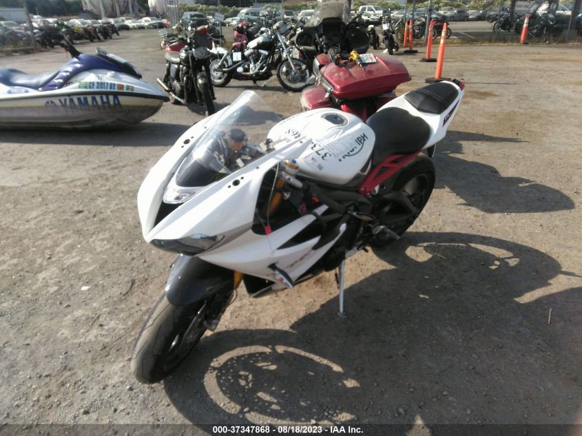 2015 TRIUMPH MOTORCYCLE DAYTONA 675R ABS - SMTA02YK0FJ677513