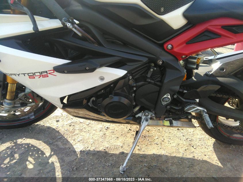 2015 TRIUMPH MOTORCYCLE DAYTONA 675R ABS - SMTA02YK0FJ677513