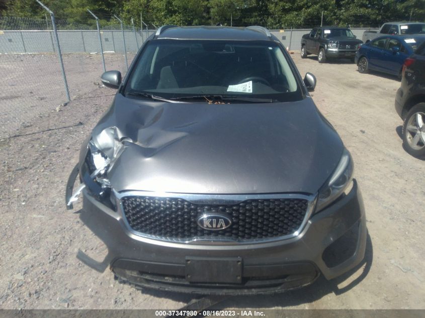 2017 KIA SORENTO LX V6 - 5XYPGDA54HG195456