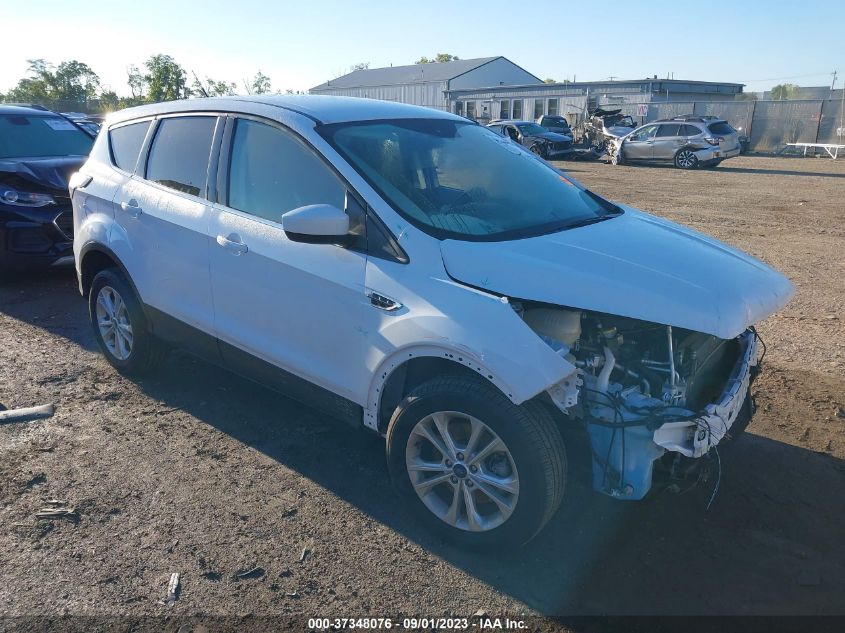 2017 FORD ESCAPE SE - 1FMCU9GD2HUB98613