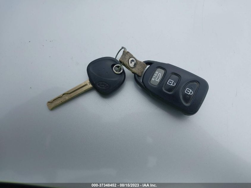 2013 HYUNDAI SONATA GLS - 5NPEB4AC8DH542651