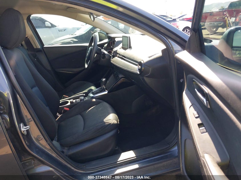 VIN 3MYDLBYV6JY304785 2018 TOYOTA YARIS IA
