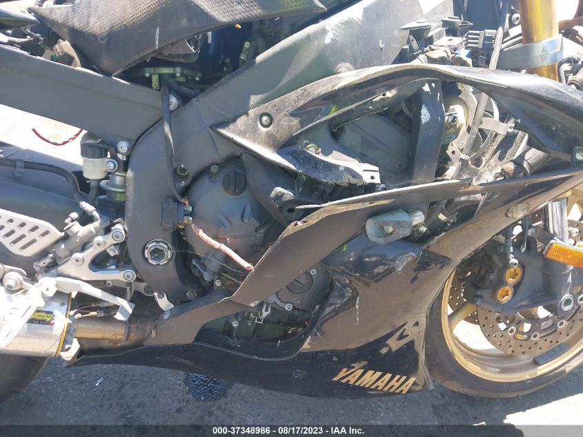 2009 YAMAHA YZFR6 C JYARJ16Y49A003235