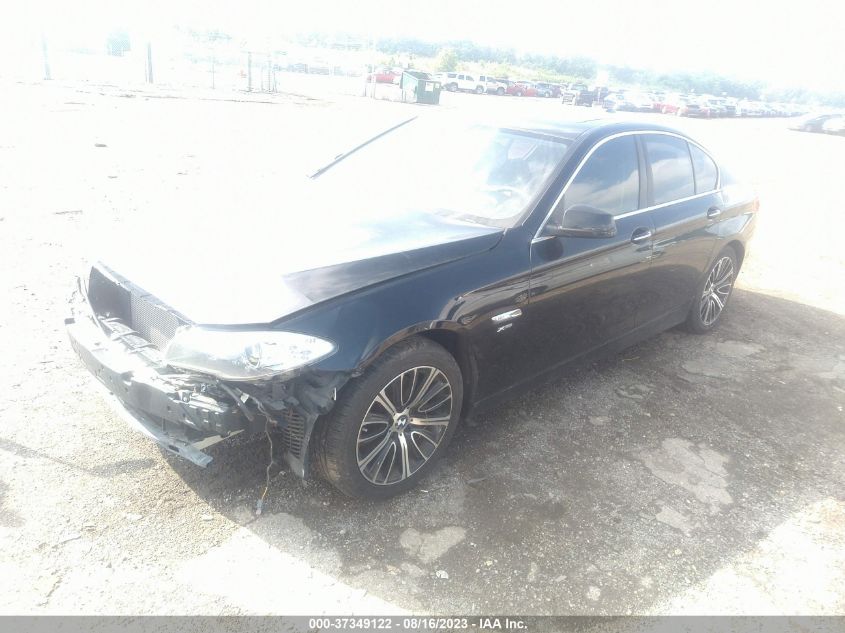 2013 BMW 5 SERIES 528I XDRIVE - WBAXH5C59DDW16383