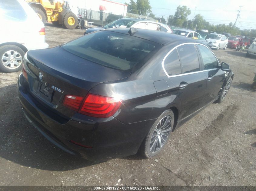 2013 BMW 5 SERIES 528I XDRIVE - WBAXH5C59DDW16383