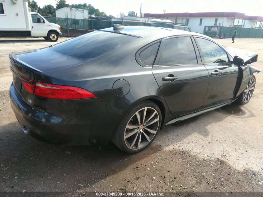 2016 JAGUAR XF S SAJBG4BV1GCY09084