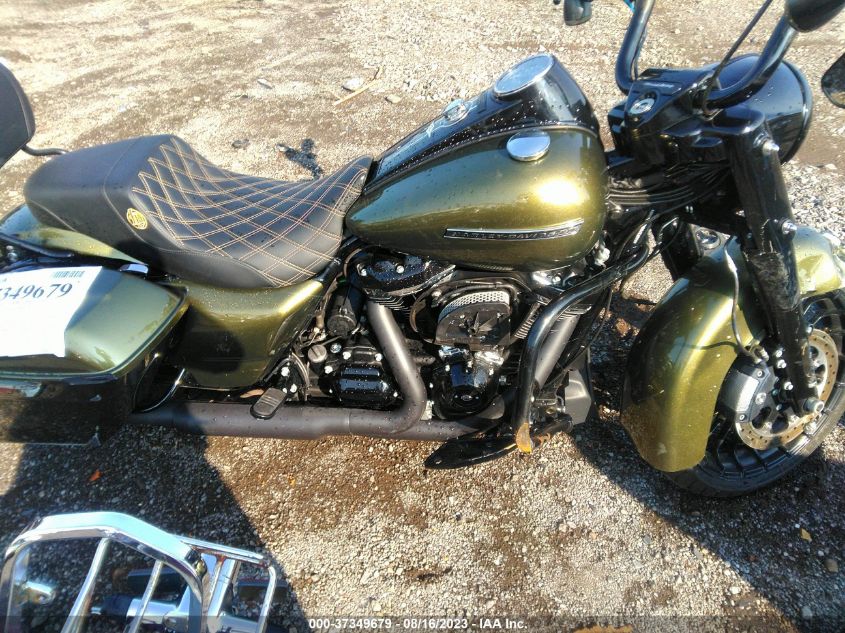 2017 HARLEY-DAVIDSON FLHRXS 1HD1KVC2XHB681095