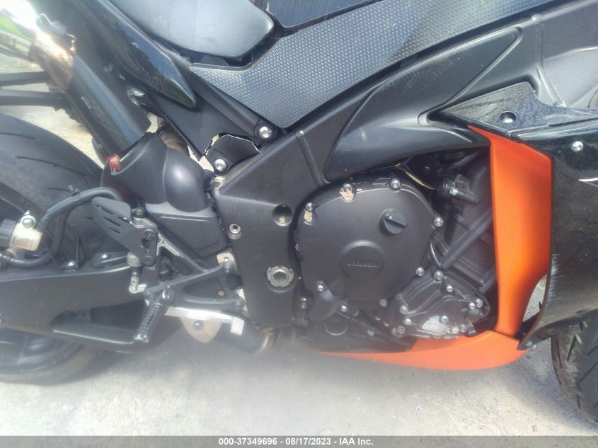 2011 YAMAHA YZFR1 JYARN23E7BA010299