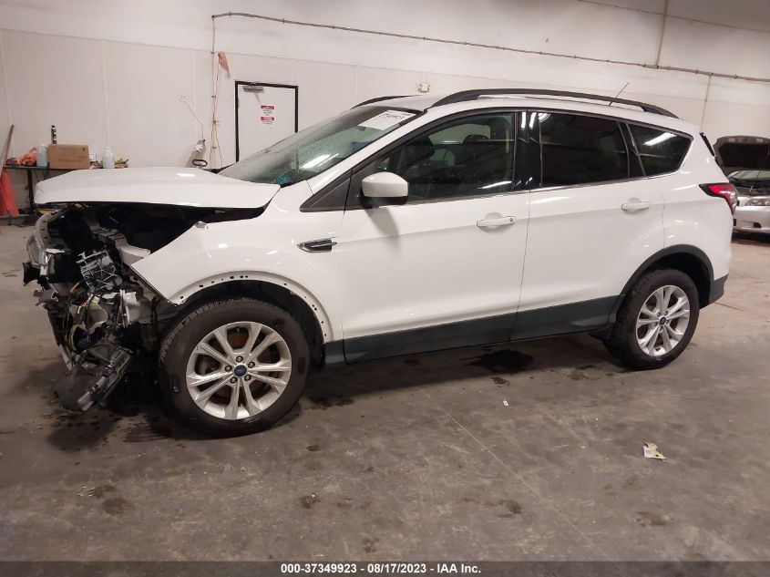 2017 FORD ESCAPE SE - 1FMCU9GD6HUC48560