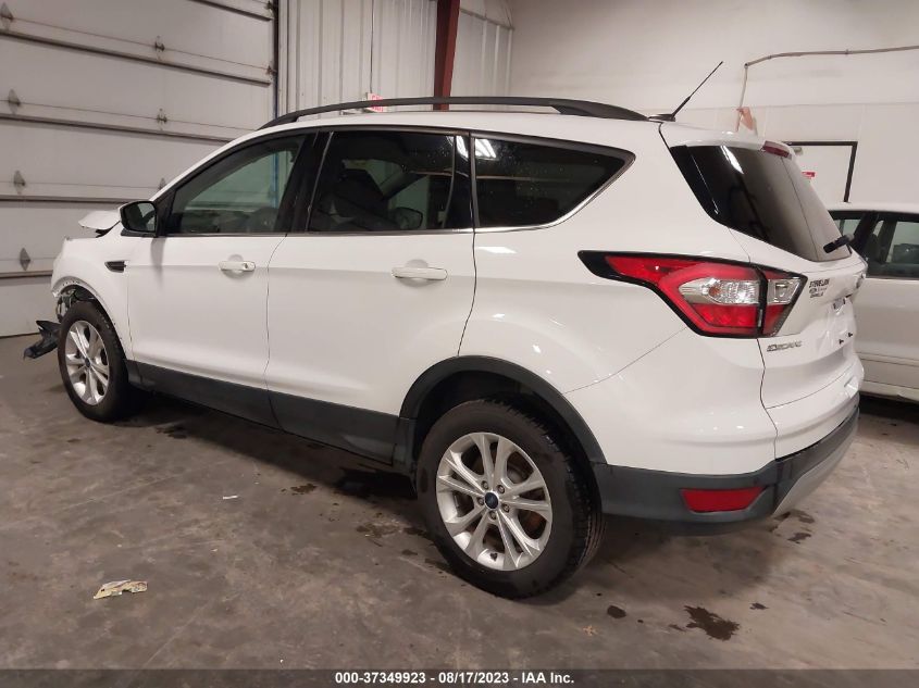 2017 FORD ESCAPE SE - 1FMCU9GD6HUC48560