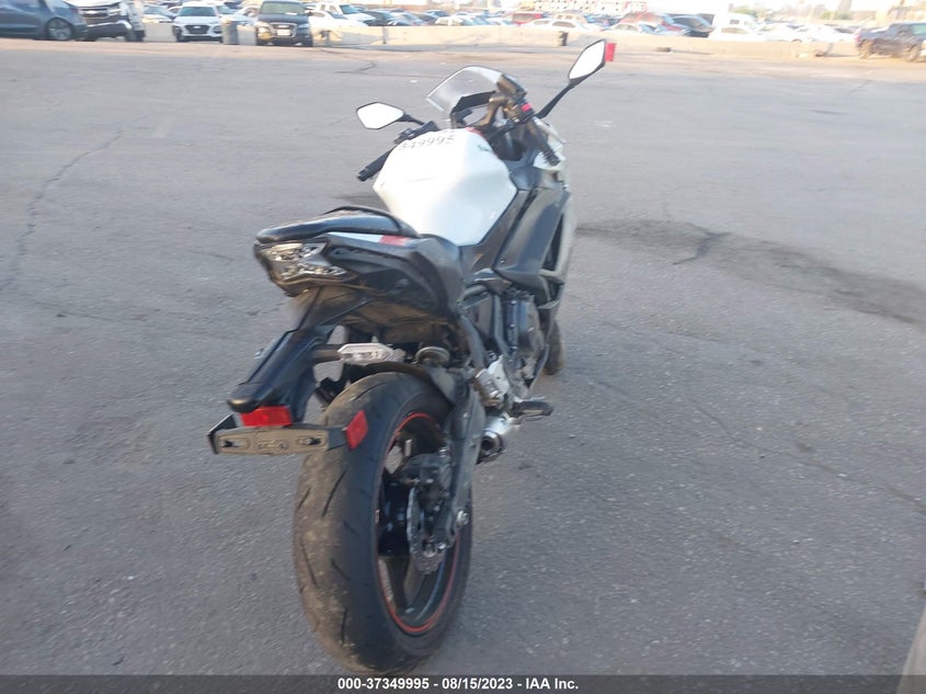 VIN ML5EXER1XPDA88159 2023 KAWASAKI EX650 R